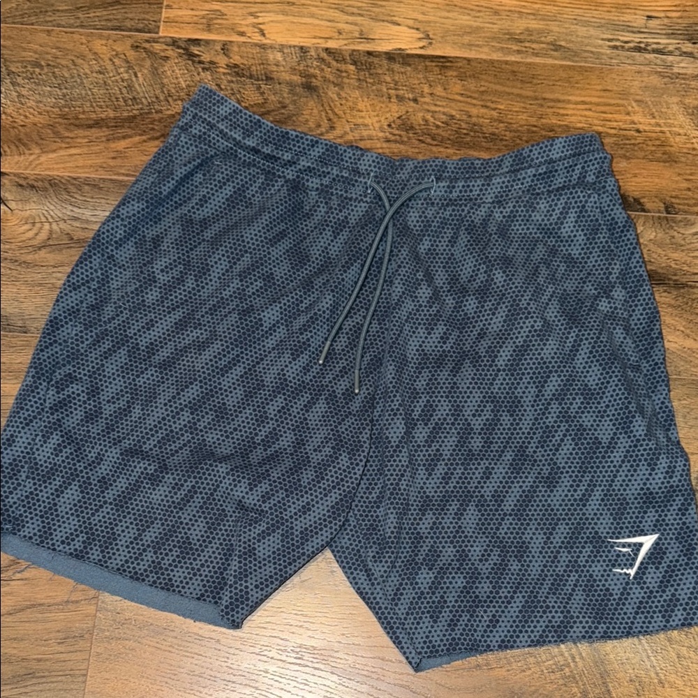 GymShark Men’s Shirts Blue with Pattern size Medium